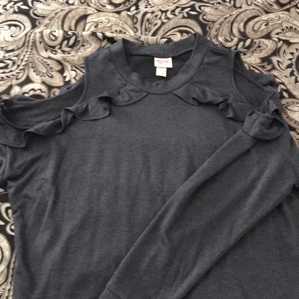 Cold shoulder cotton blouse